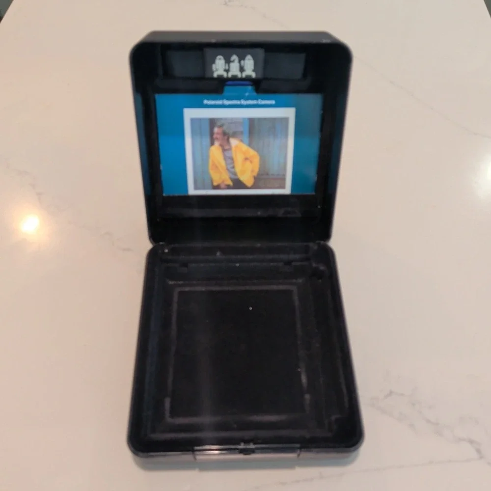 Polaroid Spectra System Instant Film Camera With Case UNTESTED.